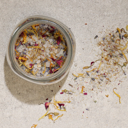 Floral Bath Soak – Botanical Ritual Blend
